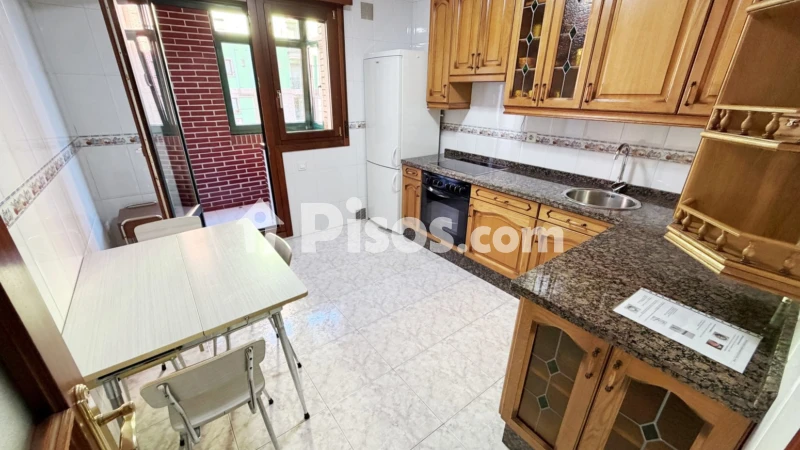 Fotografía del inmueble reportado: 700 €/mes — Asturias, Asturias