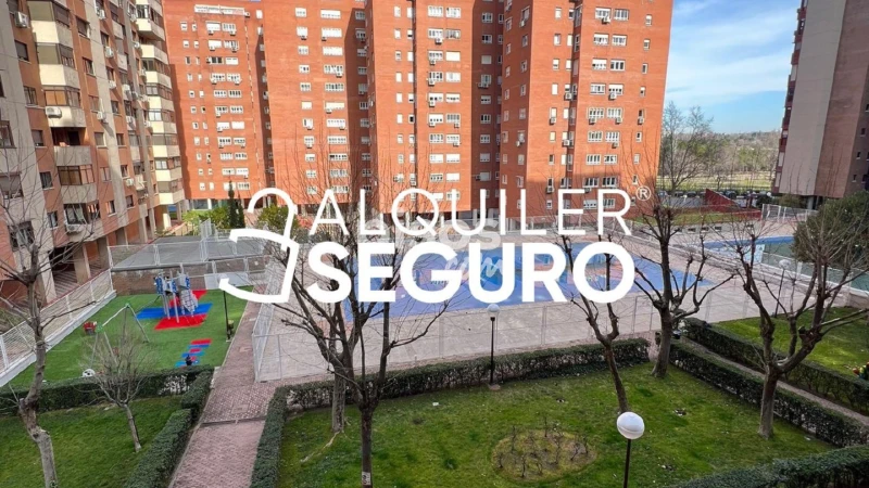 Piso en alquiler en Moratalaz