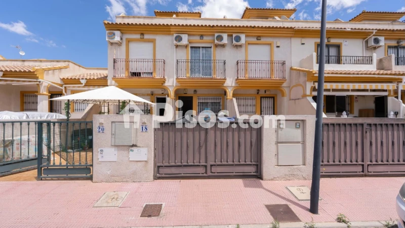 Casa – Daya Nueva