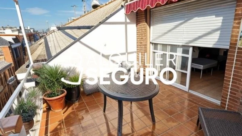 Piso en alquiler en Latina