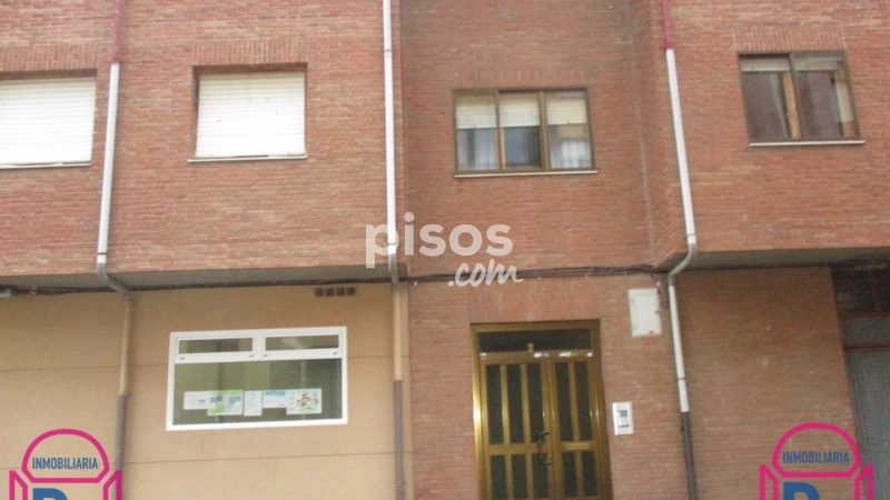 Flat for sale in Villaobispo de Las Regueras, Villaobispo de Las Regueras (Villaquilambre) of 99.000 €