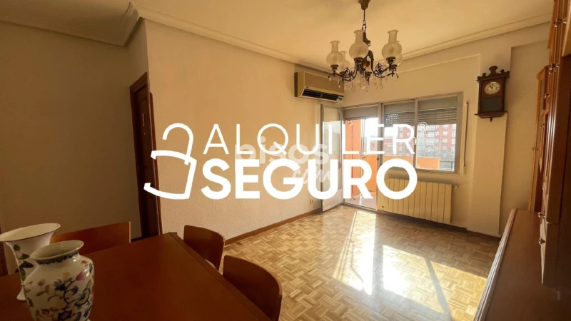 Piso en alquiler en Latina