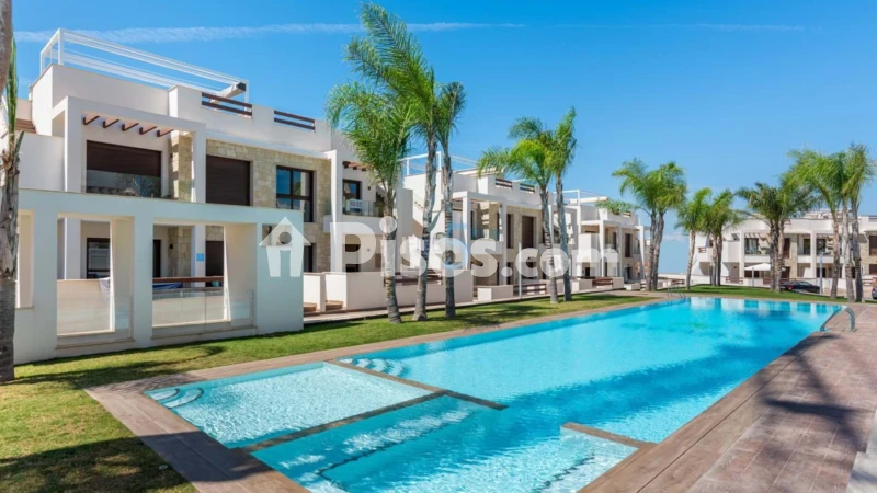 Pis – Torrevieja, Urbanización Los Balcones