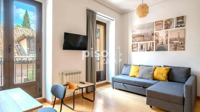 Piso en alquiler en Cortes-Huertas