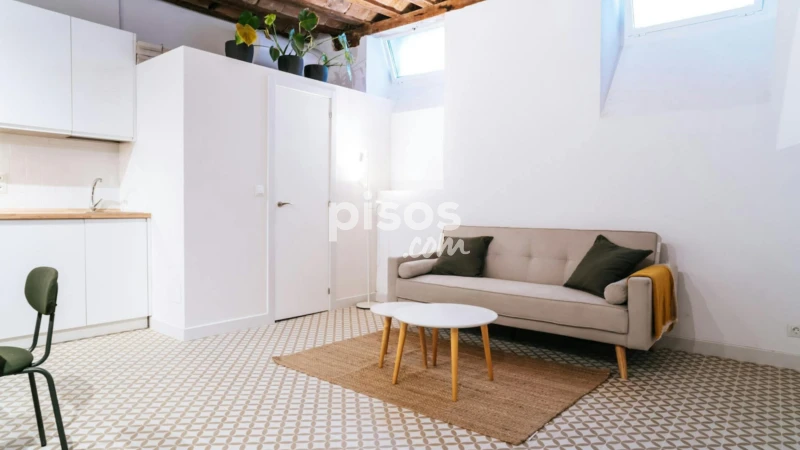 Piso en alquiler en Almagro
