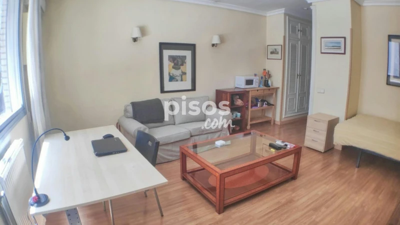 Piso en alquiler en Castellana