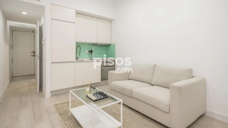 Piso en alquiler en Calle >Calle de Sta Engracia, Número >