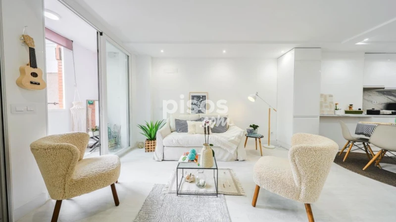 Piso en alquiler en Calle >C. de Eraso, Número >