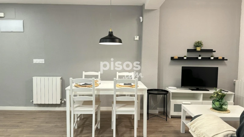 Piso en alquiler en Aluche