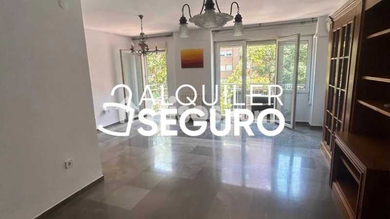 Fotografía del inmueble reportado: 1.200 €/mes — Granada, Granada