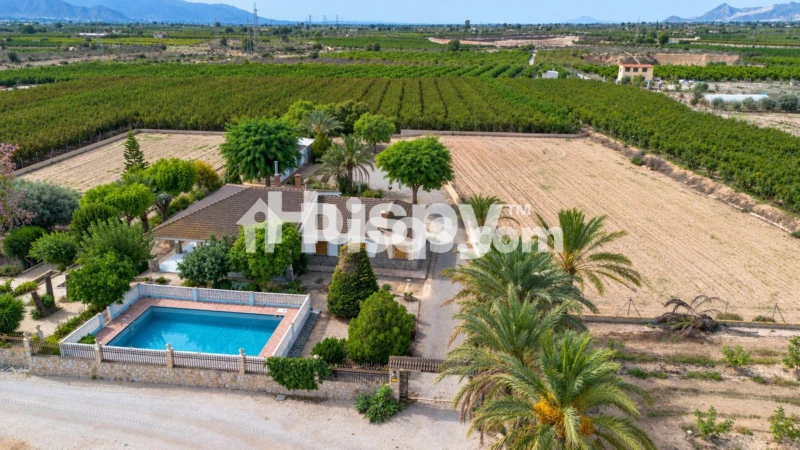 Casa – Albatera, Urbanización Serralba