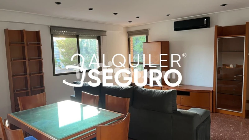 Fotografía del inmueble reportado: 900 €/mes — Valencia, Valencia