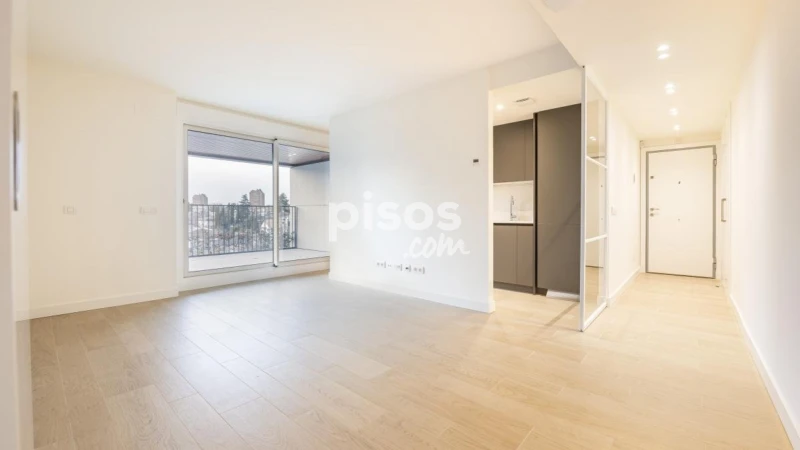 Piso en alquiler en Calle >C. Ángel Beato, Número >