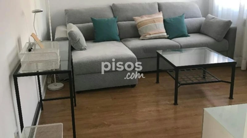 Piso en alquiler en Almagro
