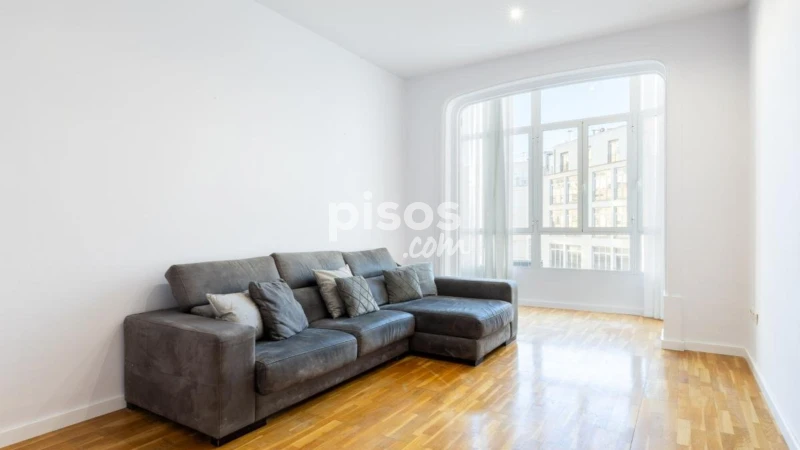 Piso en alquiler en Calle >Carrer del Comte de Salvatierra, Número >
