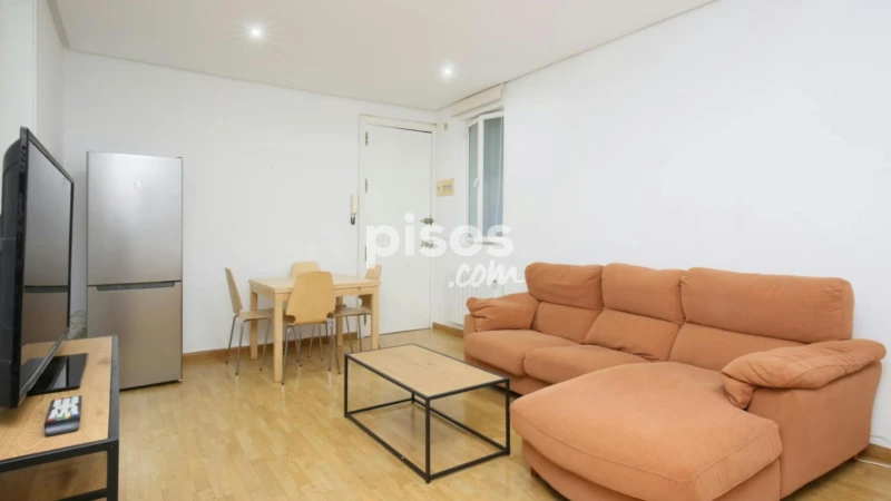 Piso en alquiler en Almagro