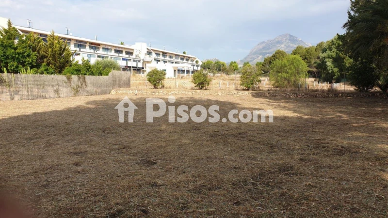 Terreno en venta en Urbanizaciones