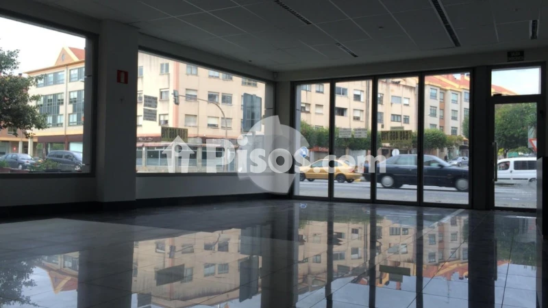 Local comercial en venta en Perillo