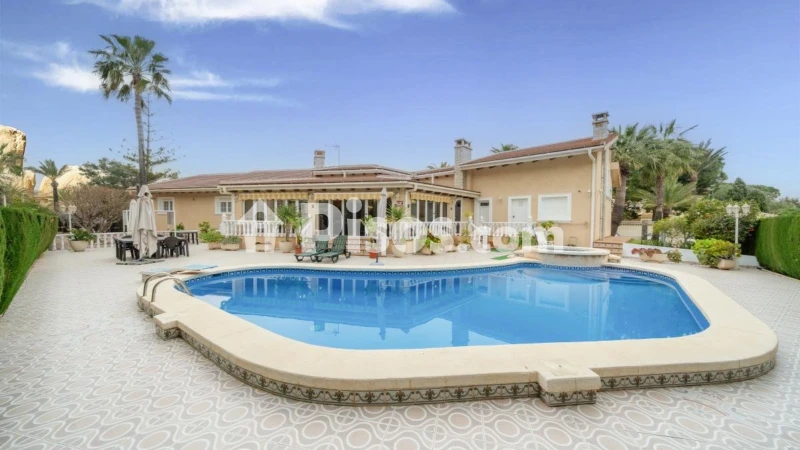 Casa unifamiliar en venta en Cabo Roig-La Zenia-La Regia - Vista 3