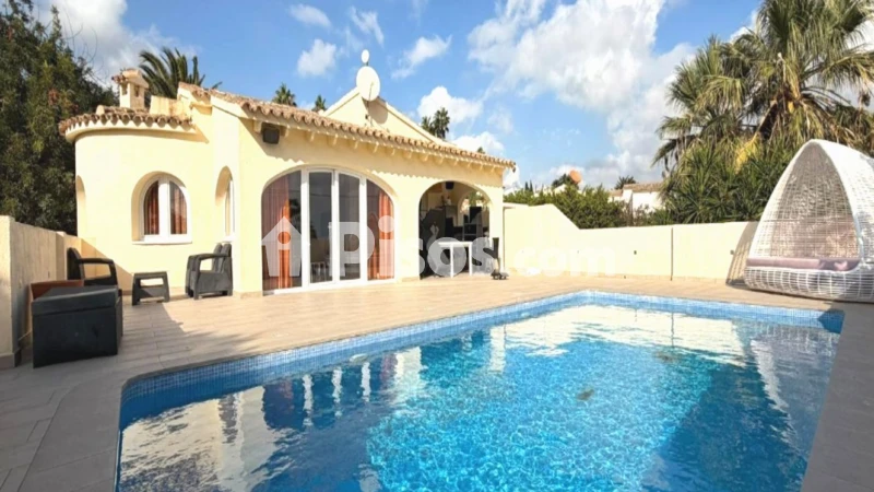 Casa – Calp, Urbanització Ricarlos, Urbanització Les Cometes