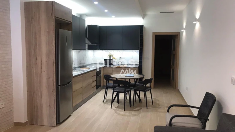 Piso en alquiler en Elche, Pont Nou (Distrito Núcleo Urbano. Elx - Elche) de 800 €<span>/mes</span>