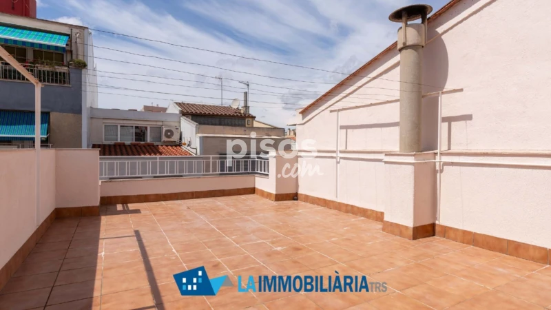 Dúplex en venta en Carrer de Sant Pere, Sant Pere Nord (Distrito Sant Pere Nord-Ègara. Terrassa) de 248.000 €