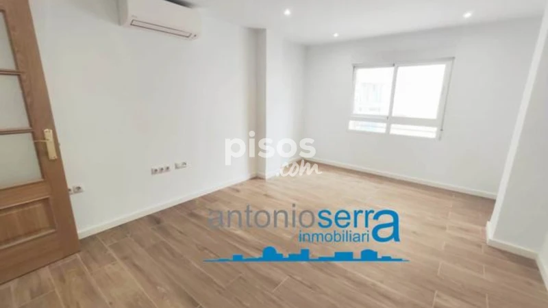 Piso en alquiler en Carrer de San Vicente Mártir, cerca de Avenida de César Giorgeta