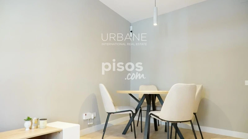 Piso en alquiler en Carrer de Nàpols, cerca de Carrer d' Aragó