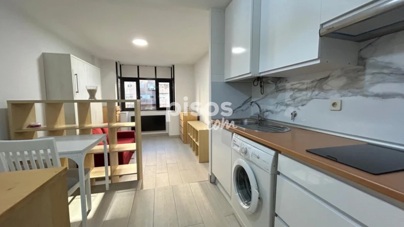 Piso en alquiler en Calle Doctor Esquerdo, 201, cerca de Calle Valderribas