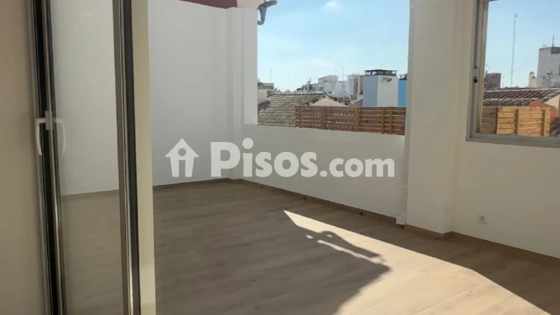 Piso en alquiler en Carrer de Quart, cerca de Calle de Palomar
