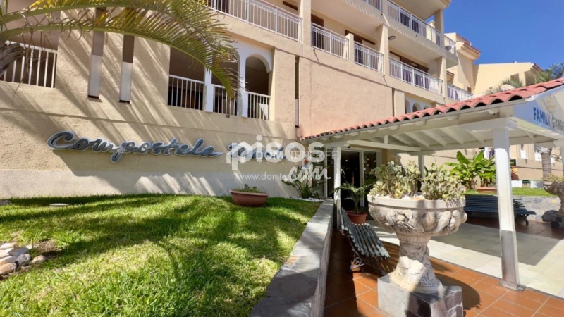 Apartamento en alquiler en Playa de Las Americas, Costa Adeje (Adeje) de 2.000 €<span>/mes</span>
