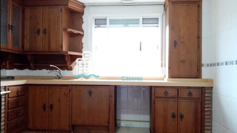 Fotografía del inmueble reportado: 1.000 €/mes — Cáceres, Cáceres