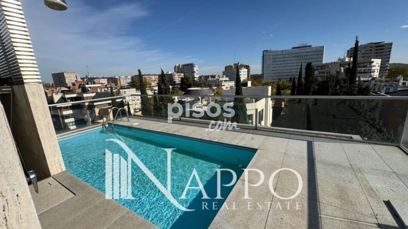 Ático en alquiler en Calle del Genil