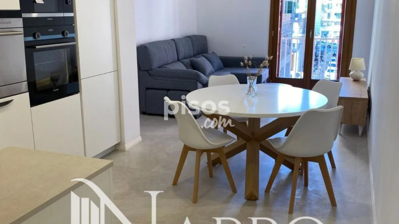 Piso en alquiler en Carrer de Velázquez, El Mercat (Distrito Centre. Palma de Mallorca) de 1.900 €<span>/mes</span>