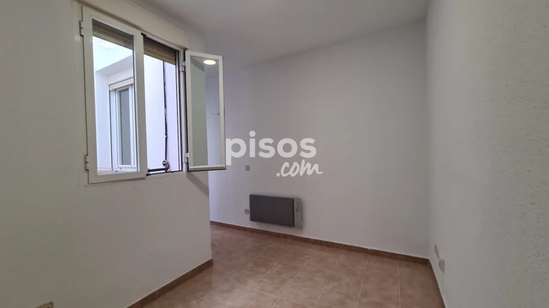 Piso en alquiler en Calle del Amparo, cerca de Calle Miguel Servet