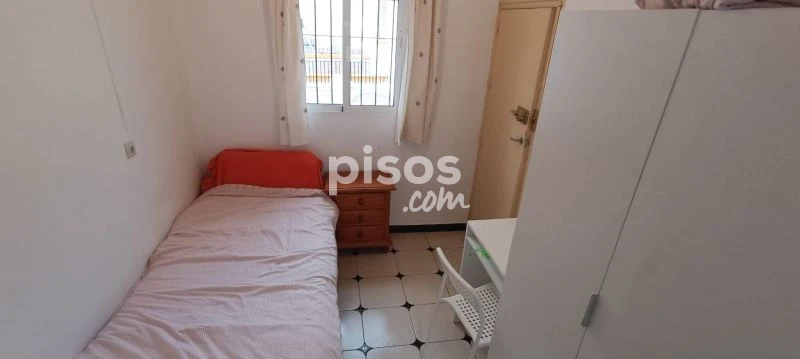 Habitación en alquiler en Calle Esperanza de Triana, 40, cerca de Calle Virgen del Buen Aire, Zona Esperanza de Triana (Distrito Triana. Sevilla Capital) de 390 €<span>/mes</span>