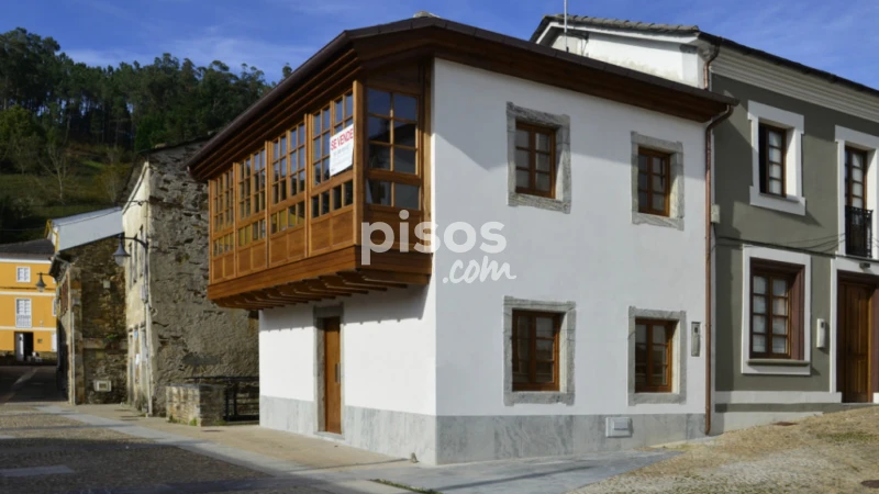 Casa en venta en Calle Santa Isabel, número 1, Vegadeo de 135.000 €