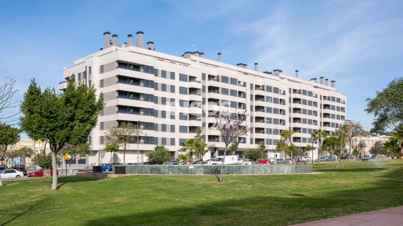 Piso en venta en Calle Joaquín Turina, s/n, El Cónsul-El Romeral-La Colonia Santa Inés (Distrito Teatinos-Universidad. Málaga Capital) de 511.000 €