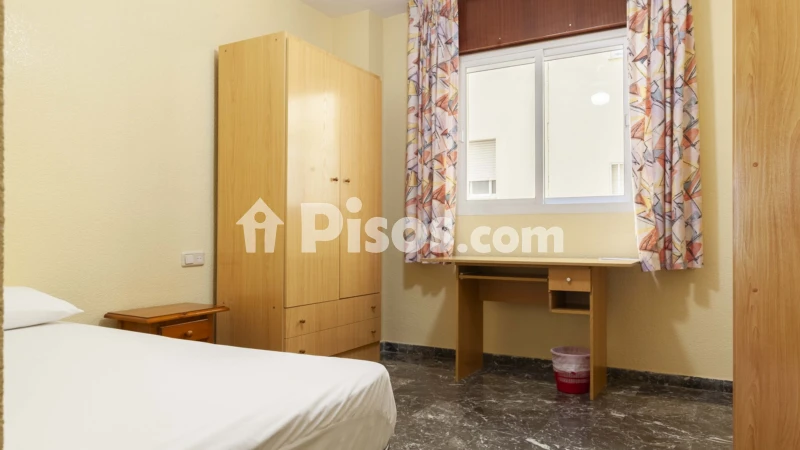 Fotografía del inmueble reportado: 1.100 €/mes — Almería, Almería