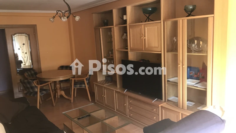 Fotografía del inmueble reportado: 1.200 €/mes — León, León