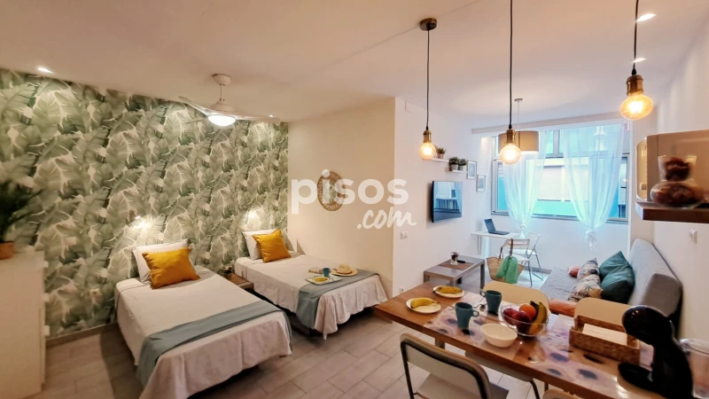 Estudio en alquiler en Calle Bernardo de la Torre, 67, cerca de Calle de Nicolás Estévanez, Puerto Canteras (Las Palmas de Gran Canaria) de 900 €<span>/mes</span>