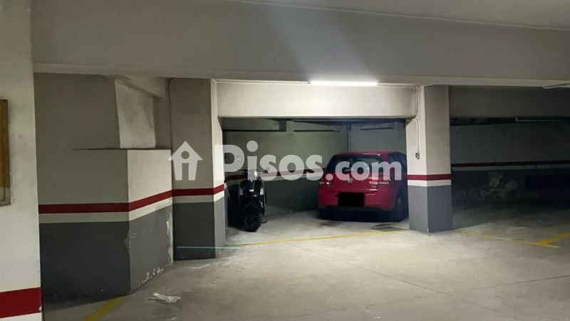 Garaje en venta en Avenida de Finisterre, 73, cerca de Calle del Palomar