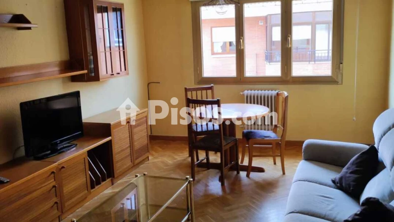 Fotografía del inmueble reportado: 890 €/mes — León, León