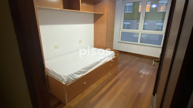 Piso en venta en Calle de Pintor Xenaro Carrero, 33, Noia