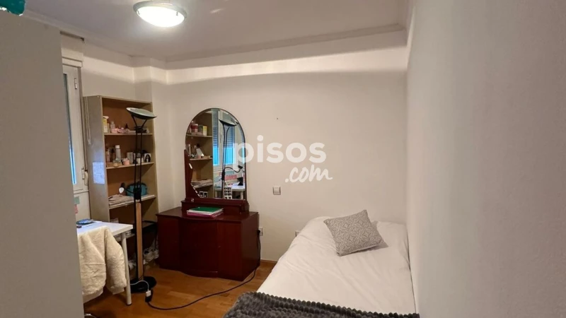 Habitación en alquiler en Calle de los Hornos Caleros, 62, Santo Tomás-Universidad (Ávila Capital) de 234 €<span>/mes</span>
