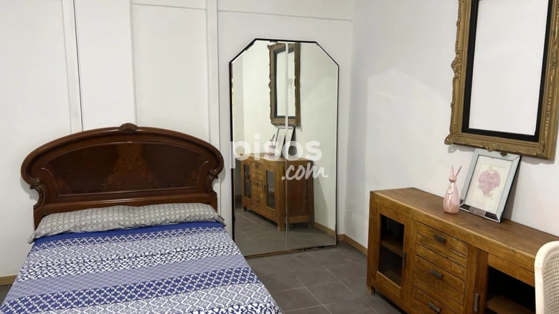 Habitación en alquiler en Carrer Toll-L'Alberca, 29, El Vedat-Santa Apol·lònia (Torrent) de 320 €<span>/mes</span>