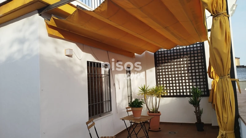 Ático en alquiler en Calle Castilla, 8, cerca de Calle de Callao, Triana Casco Antiguo (Distrito Triana. Sevilla Capital) de 1.100 €<span>/mes</span>