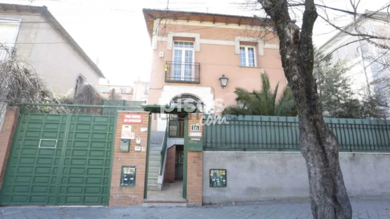 Chalet unifamiliar en venta en Avenida de Ramón y Cajal, 16, cerca de Calle de Guerrero y Mendoza, Ciudad Jardín (Distrito Chamartín. Madrid Capital) de 1.950.000 €