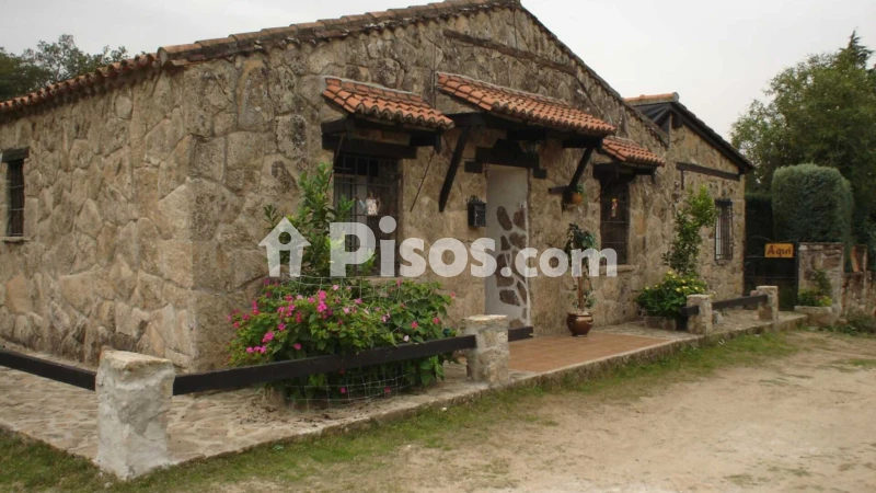 Chalet unifamiliar en venta en N-110, 1 - Vista 2