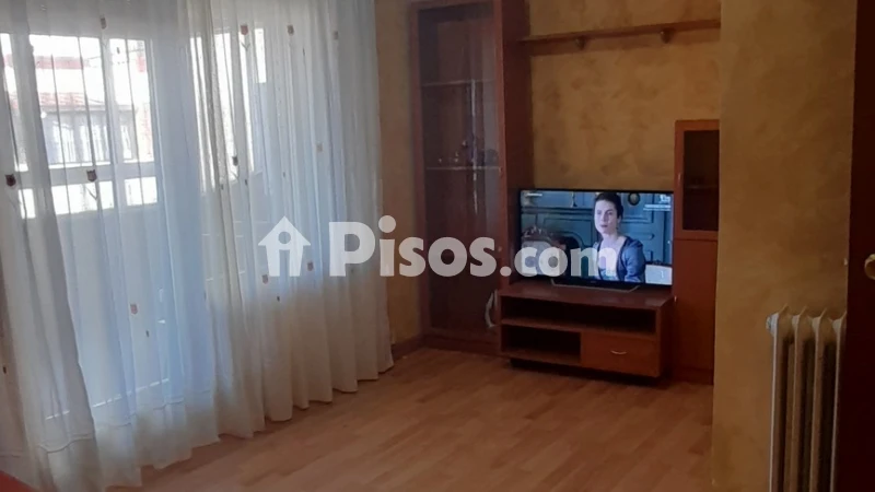 Fotografía del inmueble reportado: 800 €/mes — León, León